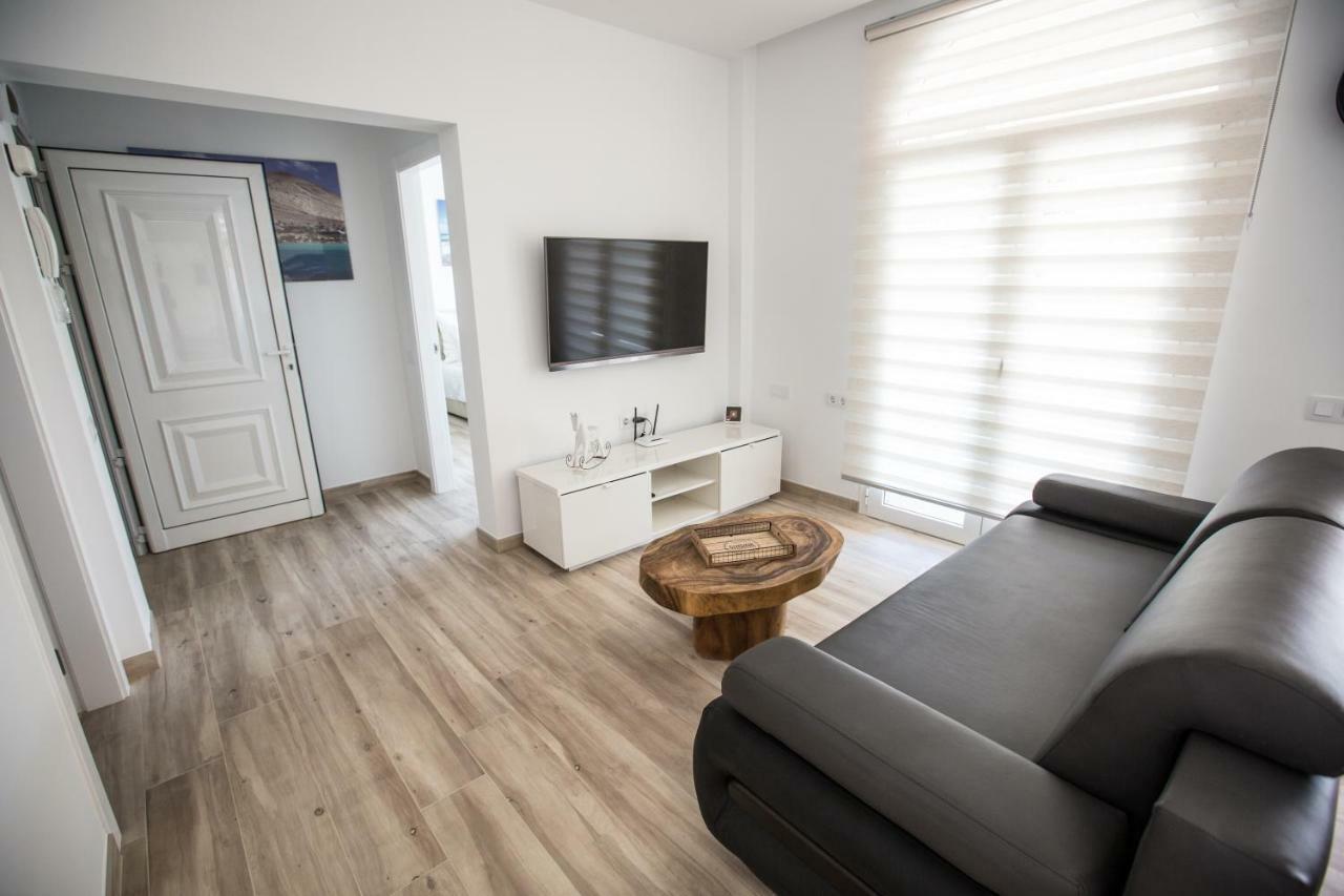 Villa Jandia Modern New Apartment Morro Jable Private Heated Pool Big Terrace And Parking Exterior photo